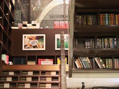 -钟书阁(松江泰晤士小镇店)