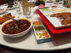 -荷塘秋月·本帮江浙菜(国权路店)