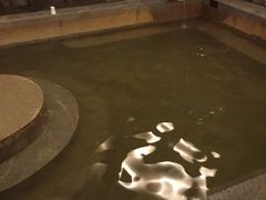 -宁波杭州湾海底温泉