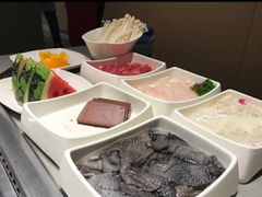 -海底捞火锅鲜切牛肉主题店(长寿路店)