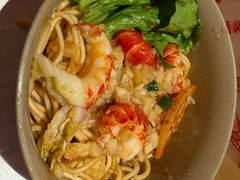 -肥肥虾庄·金牌油焖大虾(汉街SKP店)