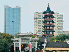 -绳金塔