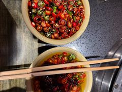 -宽板凳老灶火锅(台湾街店)