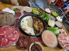 -赵美丽·重庆社区火锅·直营店(火车东站·中豪国际店)