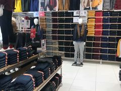 -优衣库(银川新华百货CCMall店)