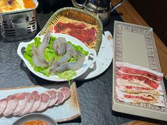 -七甲山烤肉(长白山奇石山珍根艺一条街店)