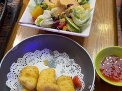 -豪客嘉族·麦尼顿西餐厅(乐福天下店)