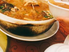 招牌秘制鱼头砂锅-老大同酒家·糟卤·本帮菜(中山公园店)