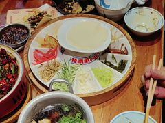 -怪噜范·老贵阳街头名小吃(鸿通城店)