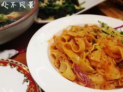 新疆特色凉皮-东方亚克西餐厅(西康路店)