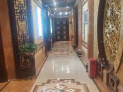 -皇宫大酒店