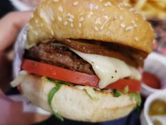 -The Habit Burger Grill 哈比特汉堡(爱琴海店)