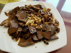 -溢心园香河肉饼总店