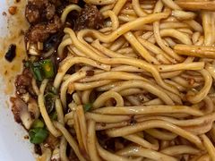 素椒杂酱面-明红蹄花(糍粑店街店)