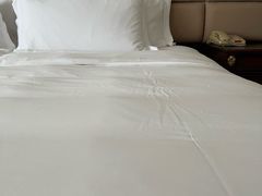 -深圳富苑皇冠假日套房酒店