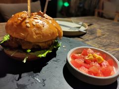 -HIGH FIVE哈福手工汉堡(桂林路店)