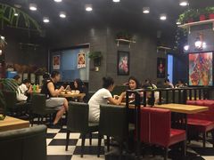大堂-愉肴麻辣香锅(中山路店)