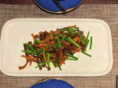 鹿茸菌烧猪颈肉-巧庆楼·茶膳