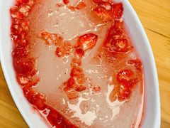 草莓冰粉-串妹花式冰粉(乐山总店)
