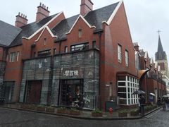 -钟书阁(松江泰晤士小镇店)