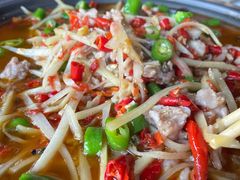 鲜椒兔-盐帮食坊•小河帮川菜(四川师大店)