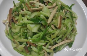 Stir-Fried Greens with Tofu Strips