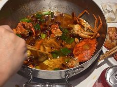 -七欣天香辣蟹火锅(闵行浦江欢乐颂店)