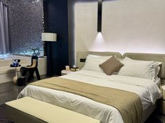-Yolo私汤温泉设计师酒店(重庆南滨路店)