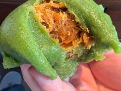 蛋黄肉松青团-许阿姨糕团店(南京总店)