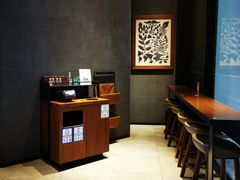 -星巴克(杭州湖滨银泰E区店)