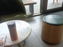 -星巴克臻选(深圳龙华红山天虹店)