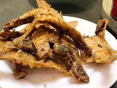 炸小偏口鱼-林之六八·6886大连老菜馆
