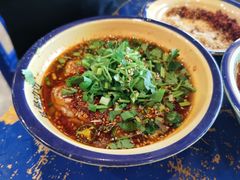 冒脑花-马路边边串串香(双井直营店)