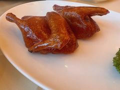 玻璃脆皮乳鸽-利苑酒家(金宝店)