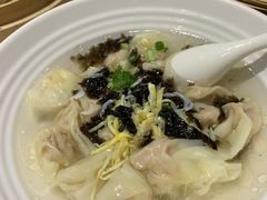 弄堂小馄饨-弄堂咪道-饭香·面香·馄饨香(汇锦广场店)