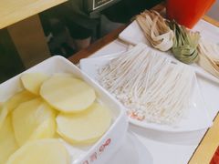 -浪里寻·臻牛养生牛肉火锅(方圆荟店)