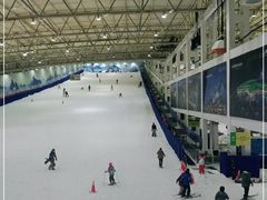 -乔波室内滑雪场