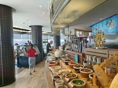 -宝利来国际大酒店-凤凰阁旋转餐厅