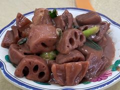 莲藕煮火腩-区海鸡场饭店(石壁店)