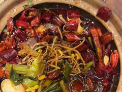 -有红鸡毛店·砂锅菜(抚琴夜市店)