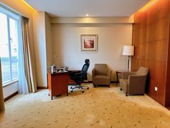 -汕尾巴黎半岛酒店