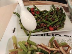 -老乡鸡(上海白玉兰广场店)