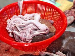 -标记美食新鲜猪杂(兴南大道店)