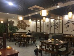 大堂-黄桷树曹家私房菜(江与城店)