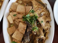 -鸿运美食府