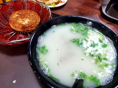 -万红路羊汤烧饼店(将台路店)