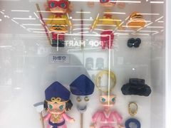 -泡泡玛特POPMART(侨福芳草地店)