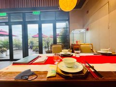 -荷风细雨·中国茶宴(世纪大道店)