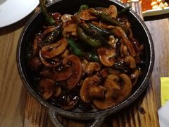 石锅鲜蘑菇-鱼情味了主题餐厅(通州江海皇都店)