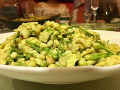 -香巴拉云南餐厅(华莱坞店)